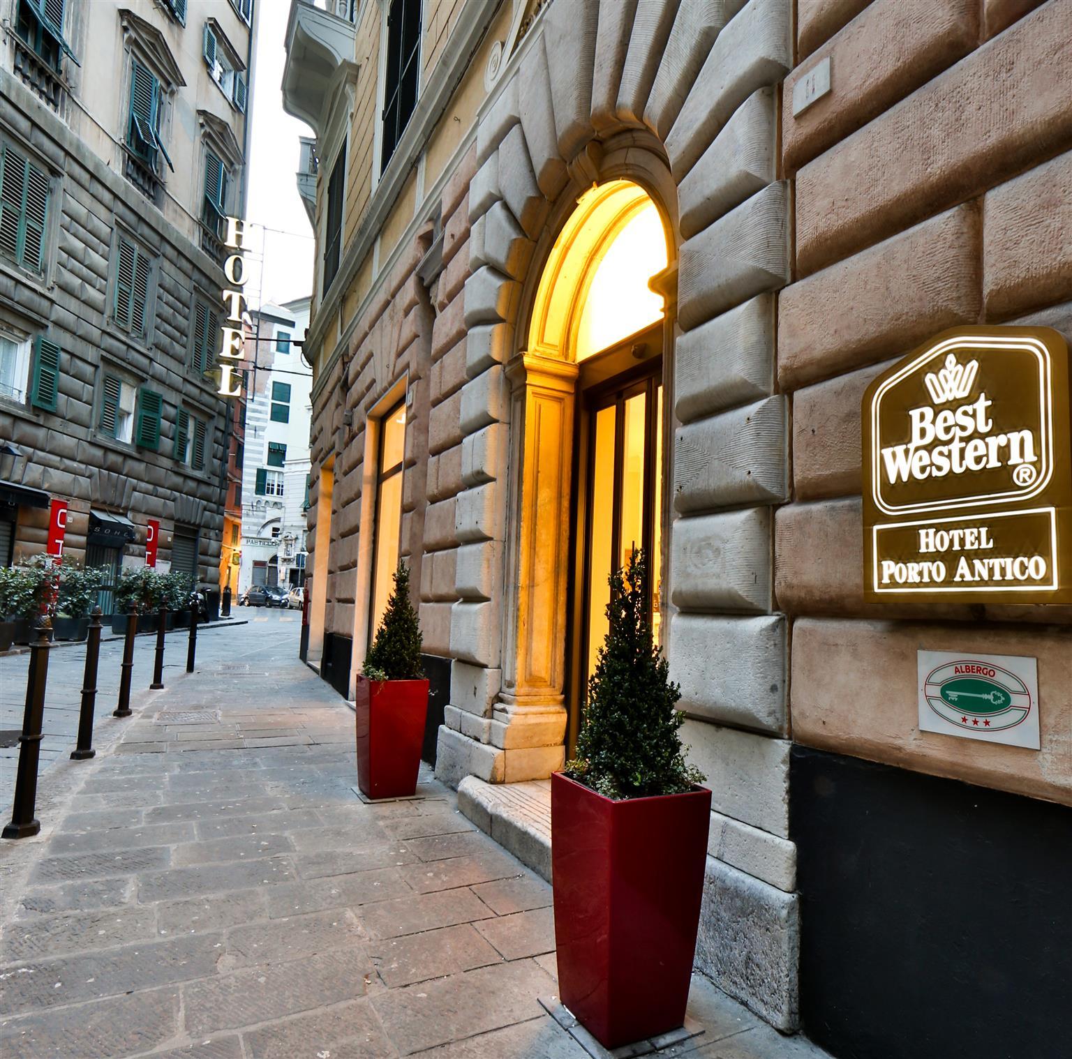 Western Porto Antico Hotel 3*